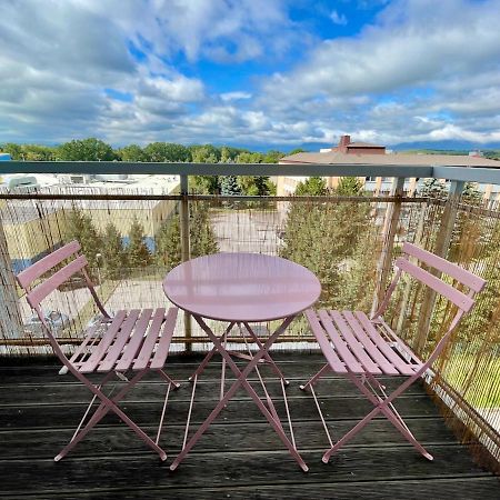 Cozy Apartment - Citycentre - Freeparking - Selfcheck-In Liptovský Mikuláš エクステリア 写真