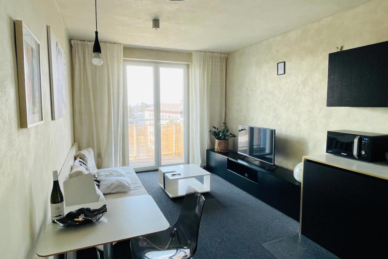 Cozy Apartment - Citycentre - Freeparking - Selfcheck-In Liptovský Mikuláš エクステリア 写真