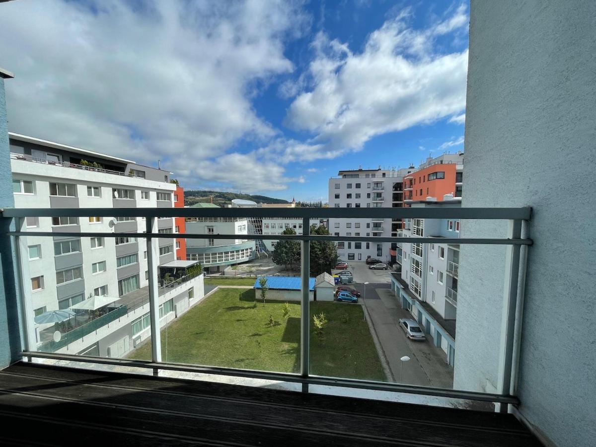 Cozy Apartment - Citycentre - Freeparking - Selfcheck-In Liptovský Mikuláš エクステリア 写真