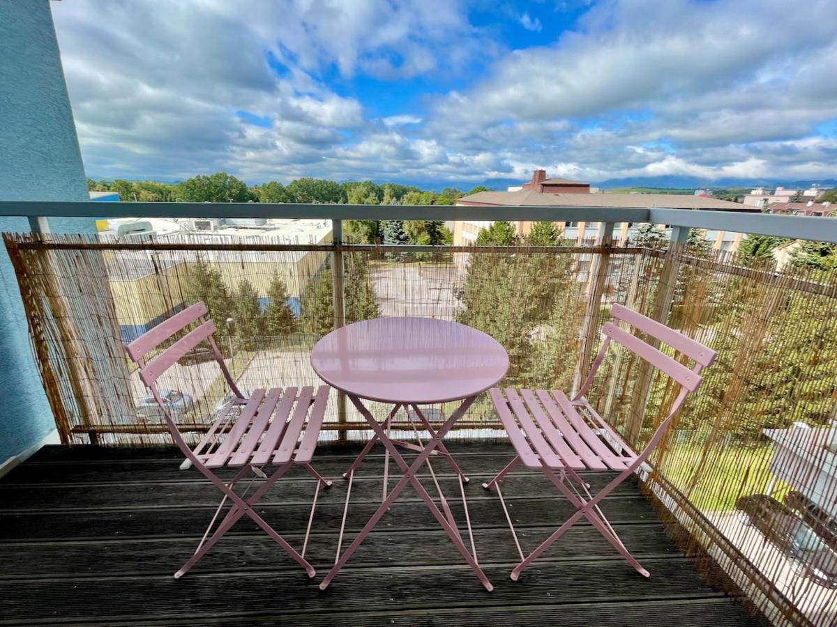 Cozy Apartment - Citycentre - Freeparking - Selfcheck-In Liptovský Mikuláš エクステリア 写真